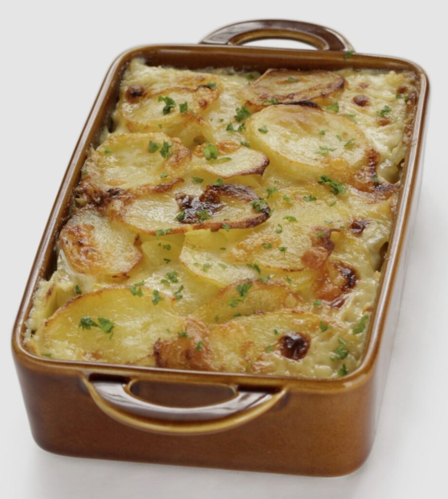 Creamy Potato Dauphinoise Gratin (Classic French Comfort Dish)