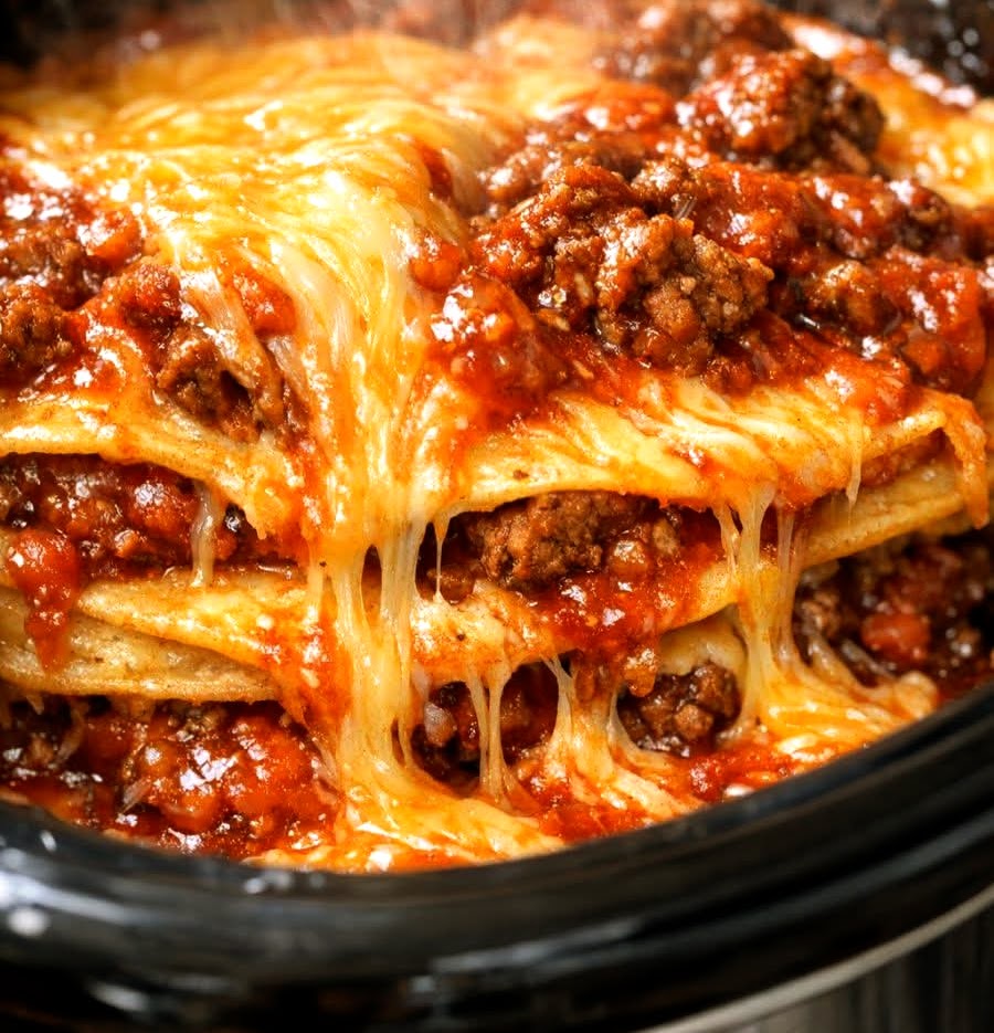 Easy 5-Ingredient Slow Cooker Beef Enchilada Stack Easy 5-Ingredient Slow Cooker Beef Enchilada Stack