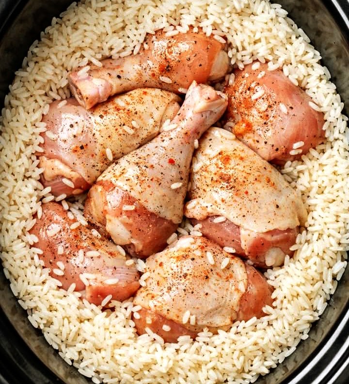 Easy 5-Ingredient Slow Cooker Chicken and Rice Easy 5-Ingredient Slow Cooker Chicken and Rice