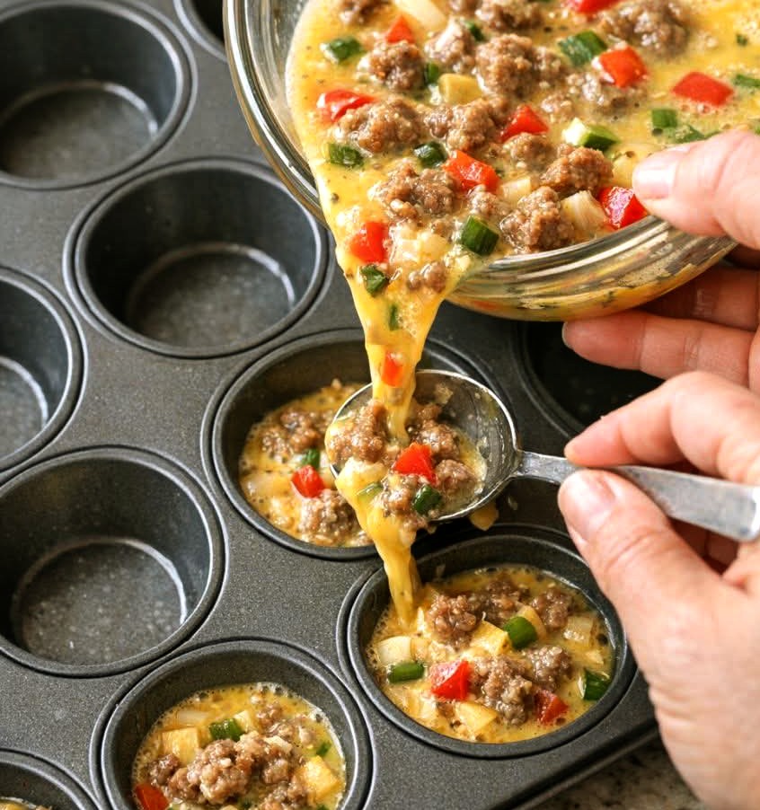 Low-Carb Sausage & Egg Breakfast Cups