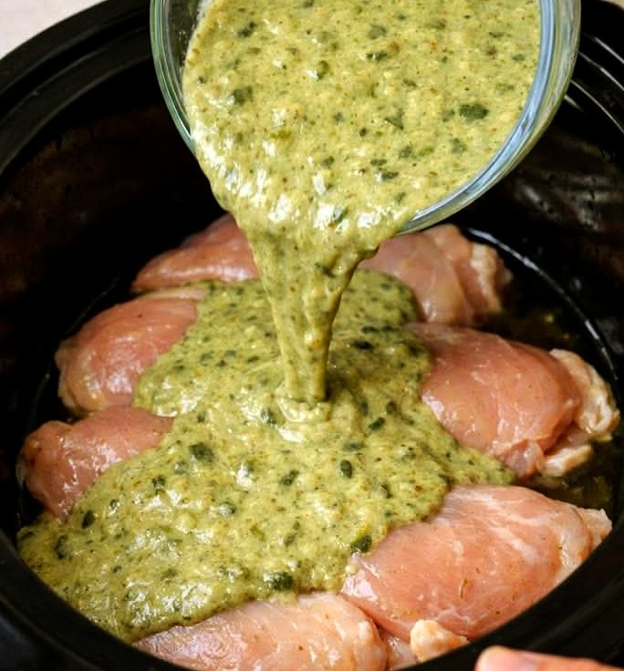 Slow Cooker Roasted Poblano Cream Chicken
