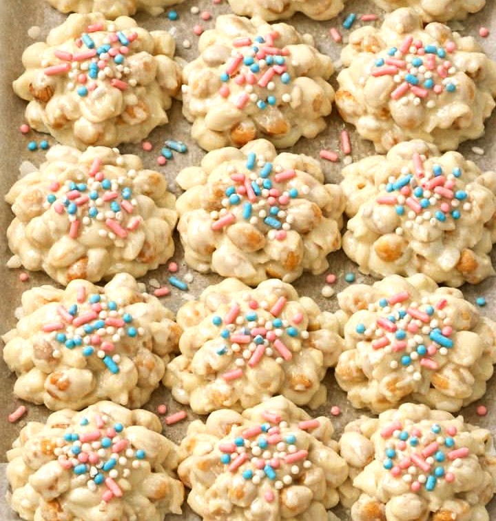 Slow Cooker 3-Ingredient White Chocolate Peanut Clusters