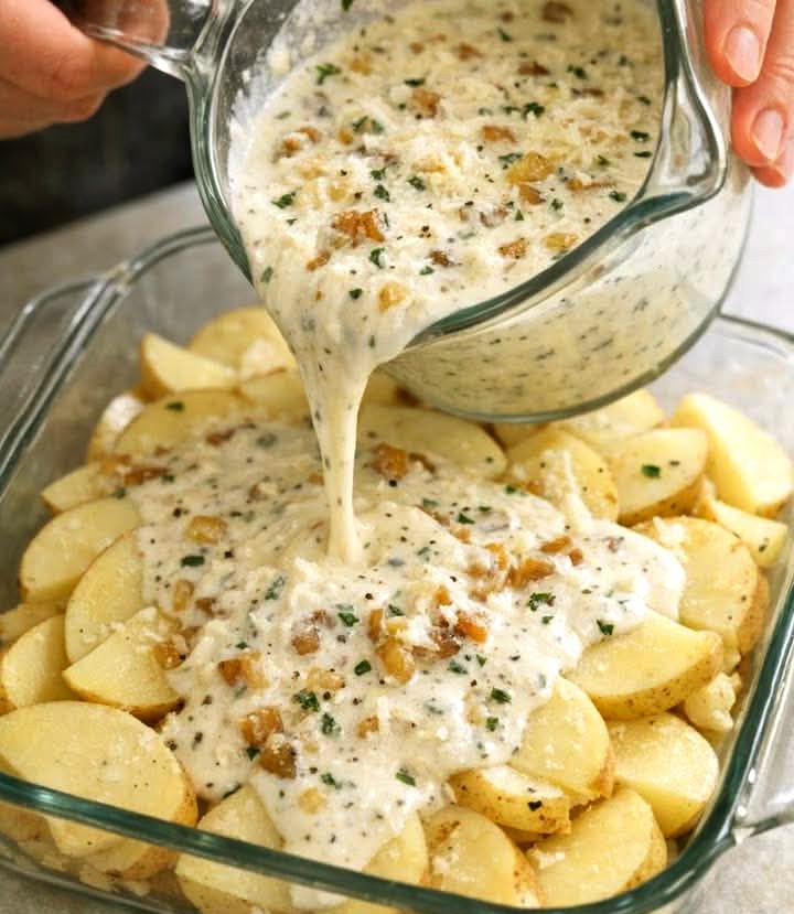 Creamy Pour-Over Baked Potatoes