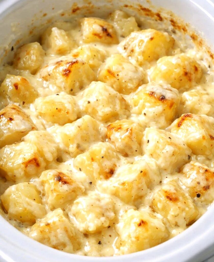 Creamy Slow Cooker Amish Potatoes
