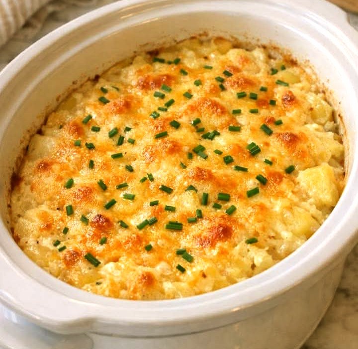Creamy Slow Cooker Parmesan Potatoes