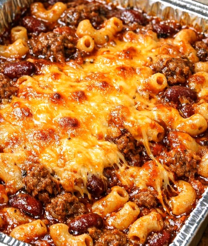 Oven Baked 3 Ingredient Chili Mac Casserole