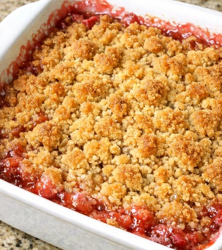 Amish Rhubarb Crisp Squares