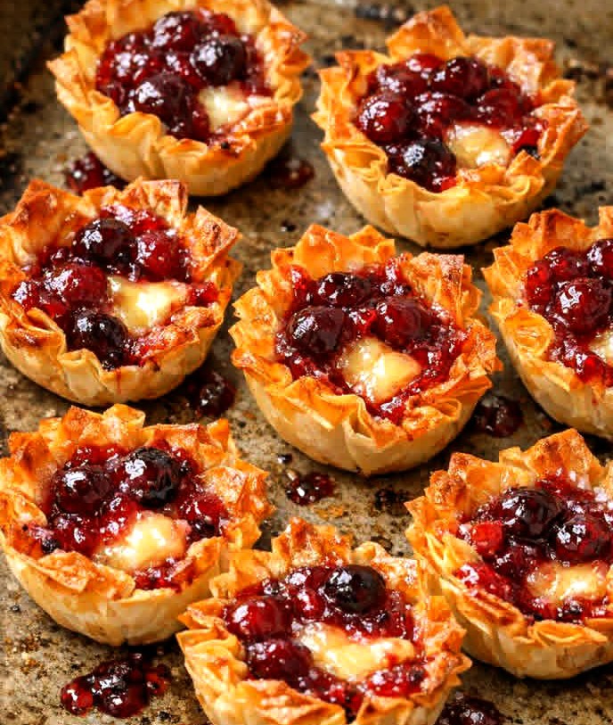 Cranberry Brie Phyllo Bites