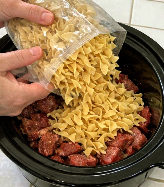 Slow Cooker Amish Egg Noodle Beef Casserole