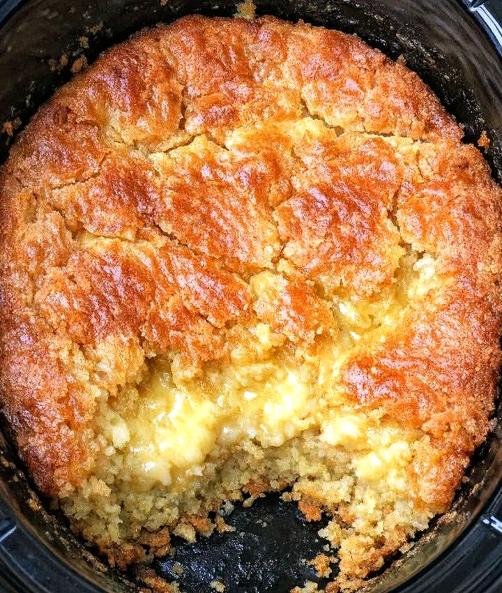 Slow Cooker Gooey Butter Cake