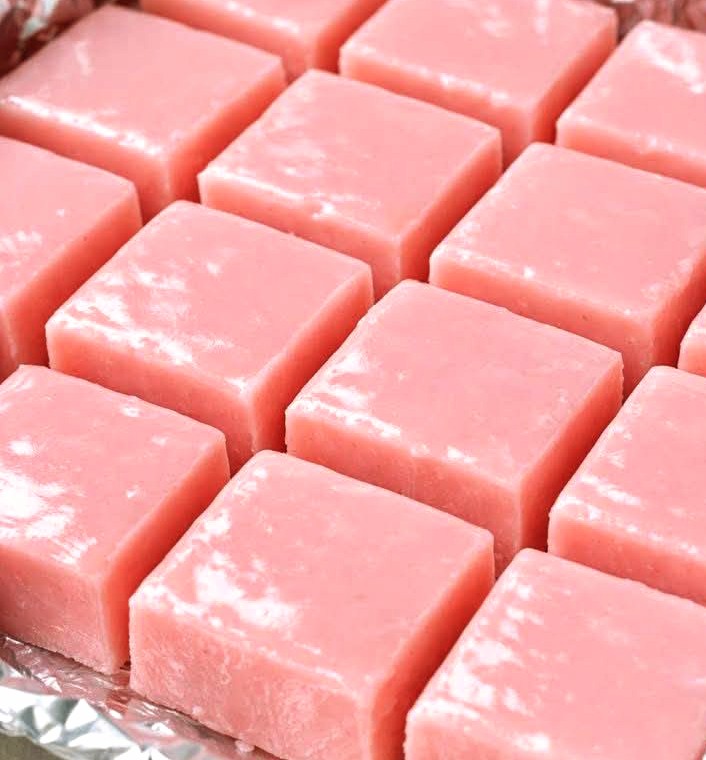 Slow Cooker 2 Ingredient Strawberry Fudge