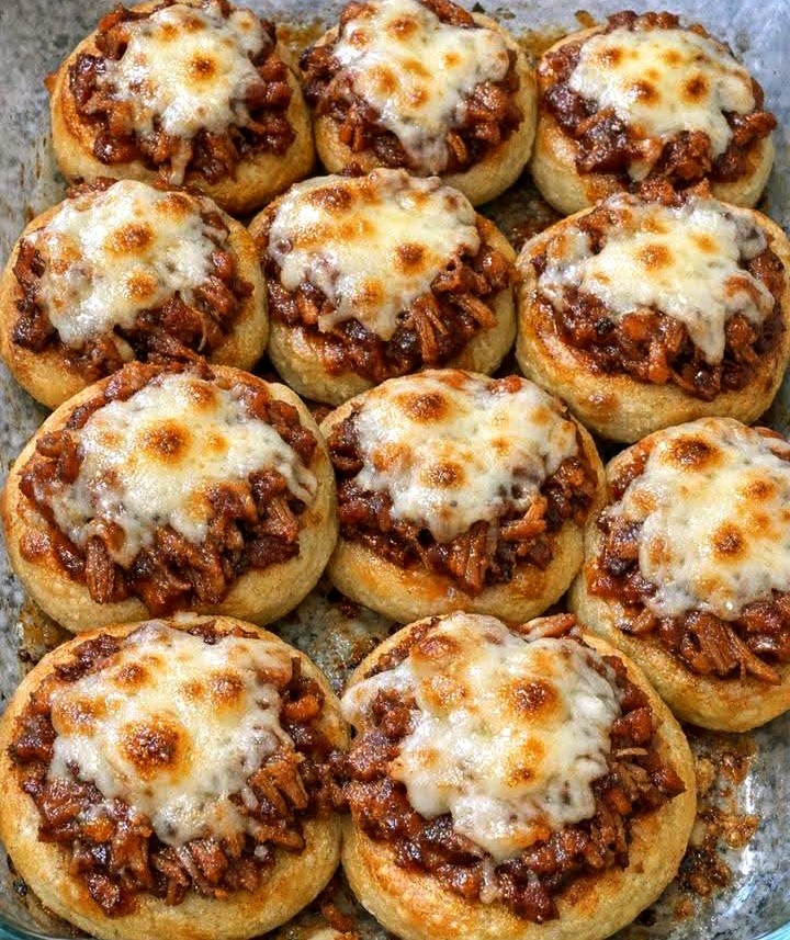 Oven Baked 4-Ingredient BBQ Beef Pizza Bites