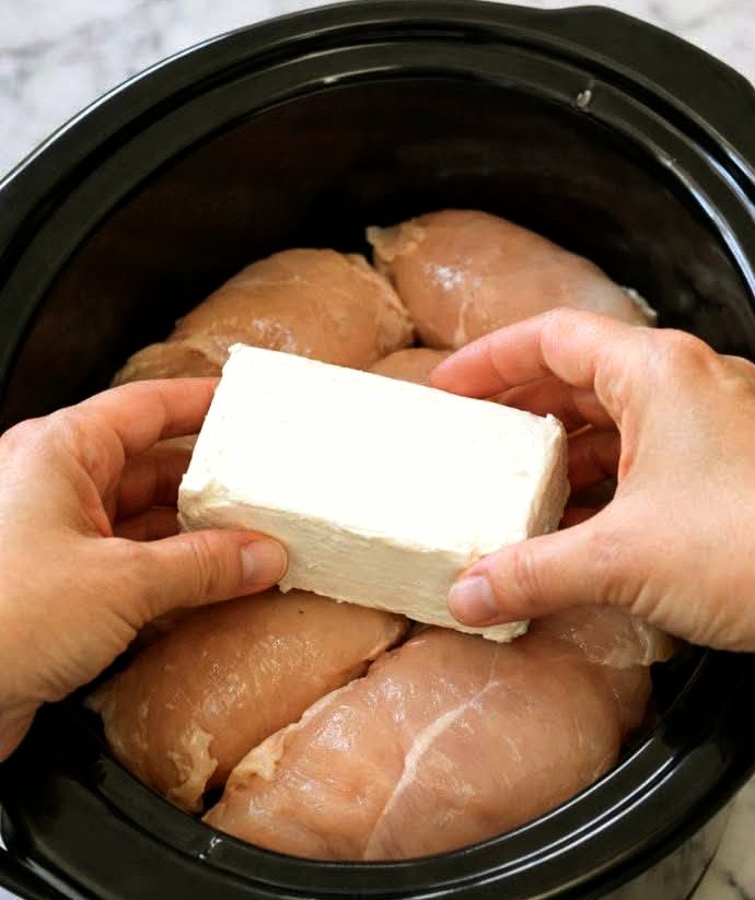 Easy Slow Cooker Creamy Ranch Chicken