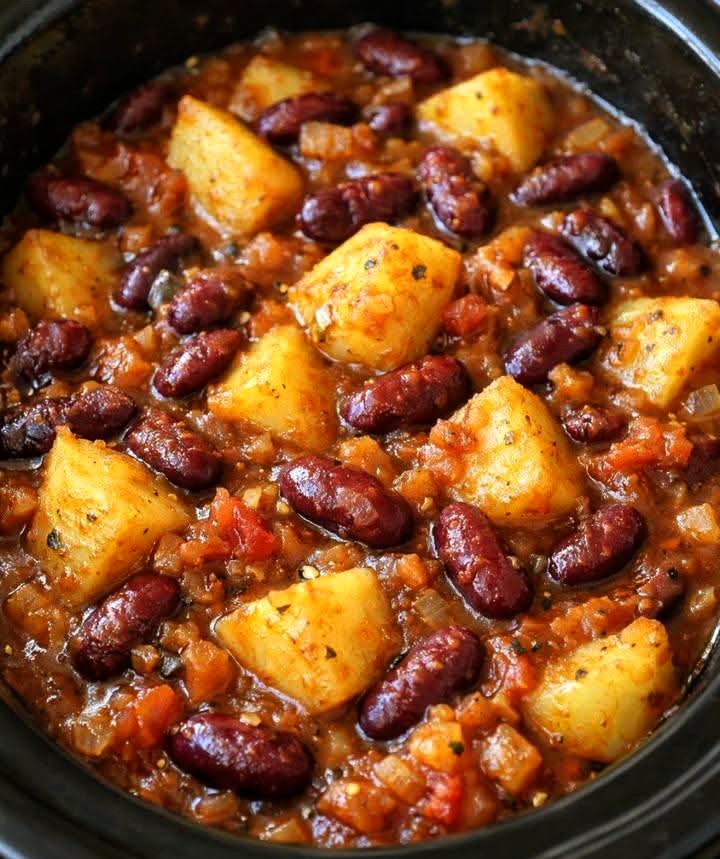 Slow Cooker Potato and Kidney Bean Stew