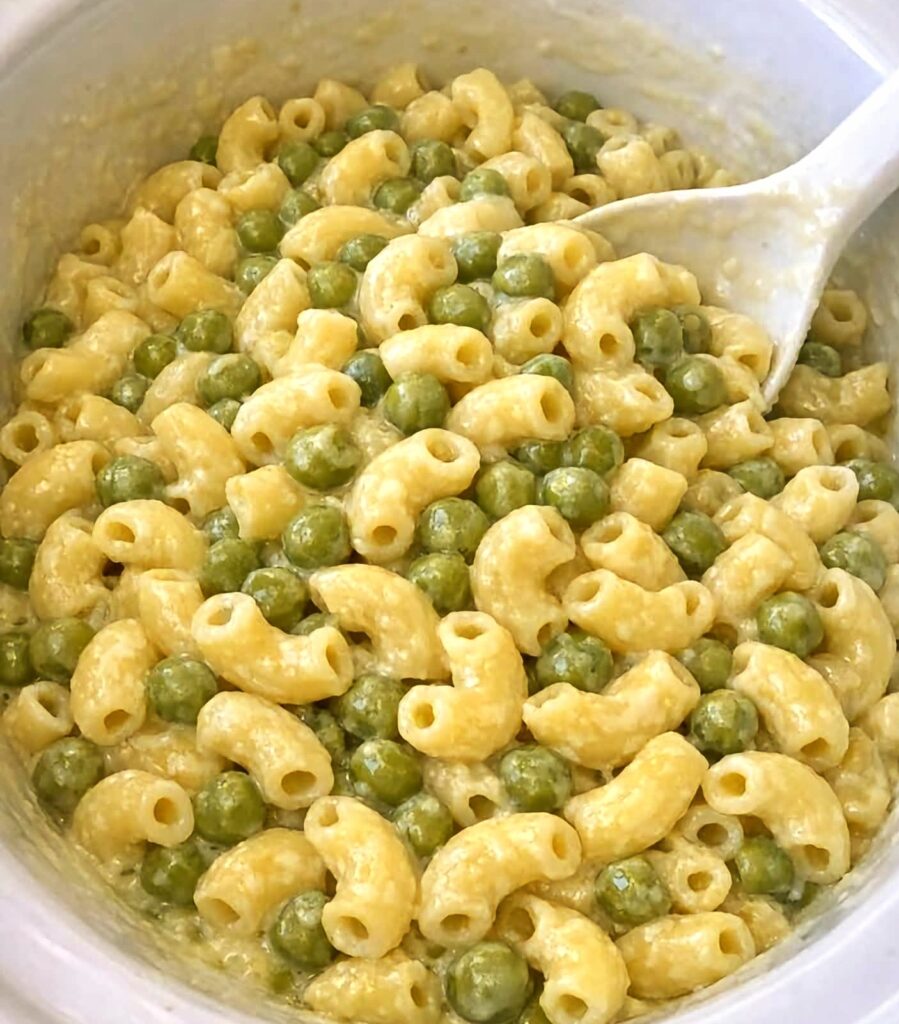 Slow Cooker 3-Ingredient Pea Macaroni