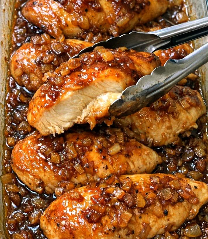 Oven Baked 4-Ingredient Apricot Glazed Chicken