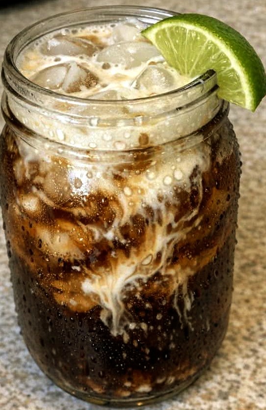4-Ingredient Dirty Cola