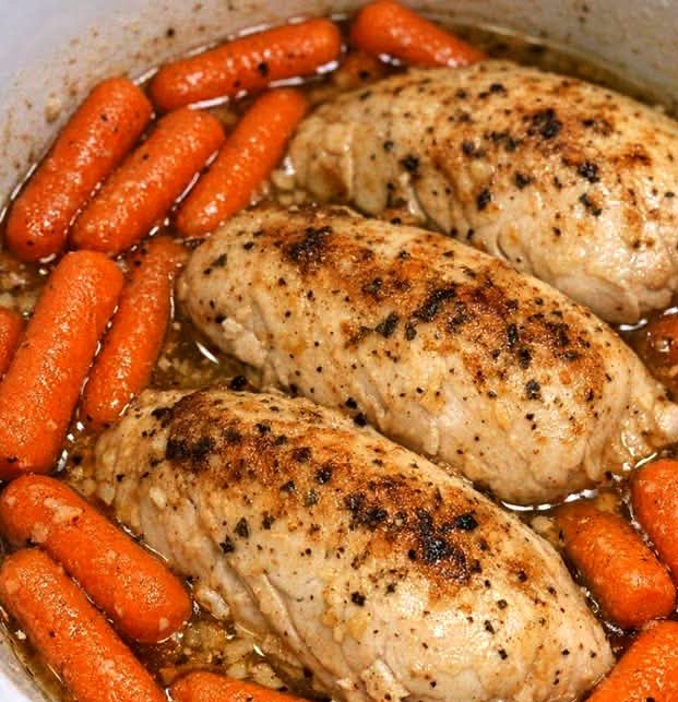 Slow Cooker Amish Chicken and Carrots