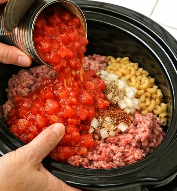 Slow Cooker Beef Goulash