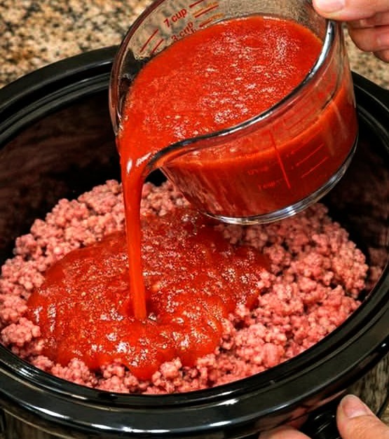 Slow Cooker Poor Man’s Goulash