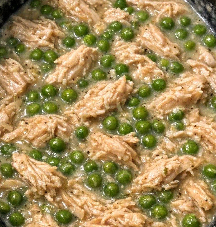 Slow Cooker Amish Chicken and Peas